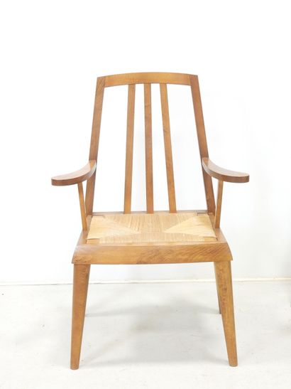 PAIR OF ARMCHAIRS in wood and straw. H: 100...