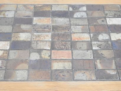 LA BORNE: Coffee table with sandstone tile...