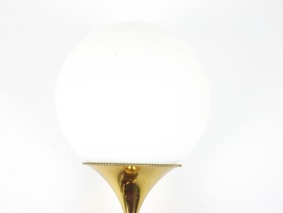 MAISON ARLUS. Gilded bronze wall lamp in...