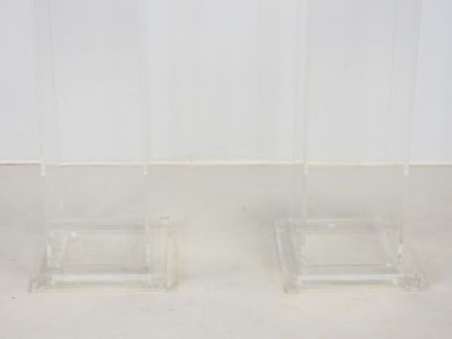 PAIR OF SELLETTES in Plexiglas. 1970s; H:...