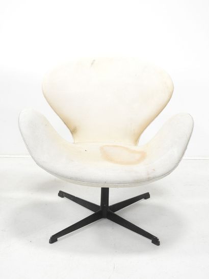 Arne JACOBSEN (1902-1971): Pair of 