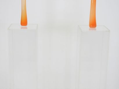 PAIR OF SELLETTES in Plexiglas. 1970s; H:...