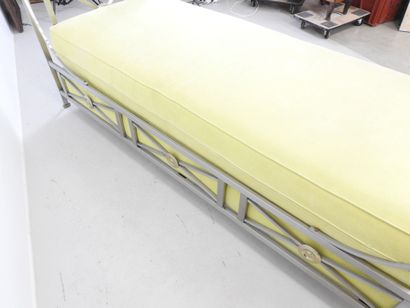 JANSEN: Rest bench in polished and gilded...