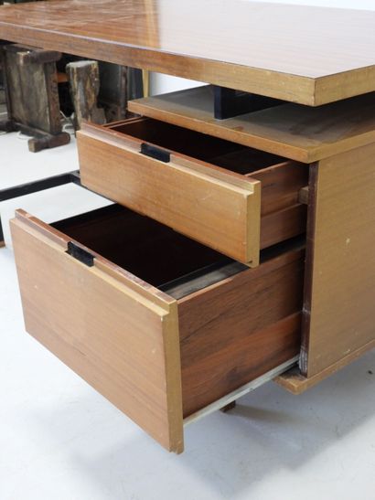 Pierre GUARICHE (1926-1995) - Edition Minvielle
Veneered...