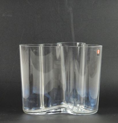 Alvar AALTO (1898-1976, créateur). Vase en...