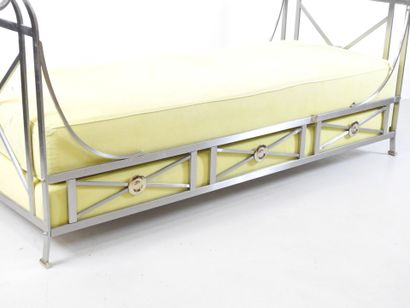 JANSEN: Rest bench in polished and gilded...
