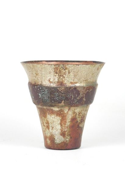 Maurice PERRIER (1925-2004) : Vase in hammered...