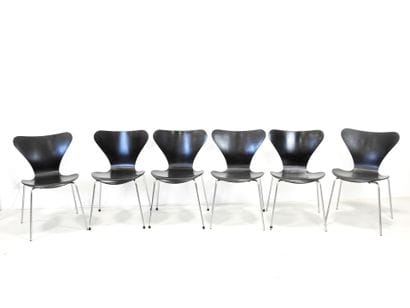 Arne JACOBSEN (1902-1971): Six model 3107...