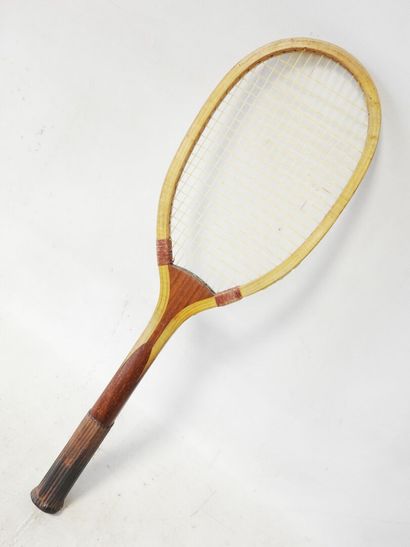Georges GIBSON BUSSEY - London
Ancienne raquette...