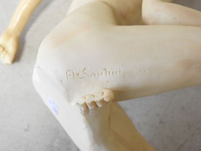 A. SANTINI 
Nu féminin à la main droite sur...