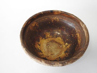 ANONYME - XXeme
Coupe creuse de forme circulaire...