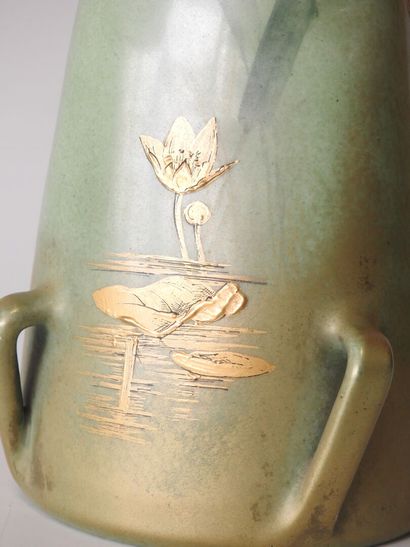 Clément MASSIER (1844-1917) - GOLFE JUAN
Vase...