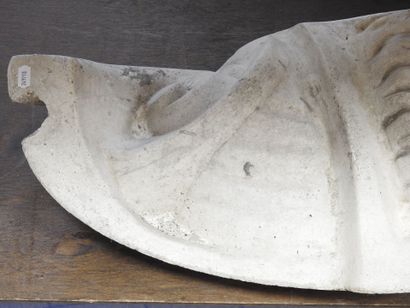 Élément décoratif en ciment patiné blanc,...