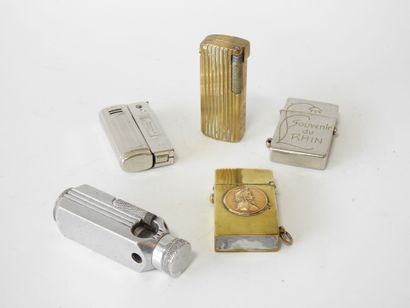 Briquetophilie
Five lighters including a...
