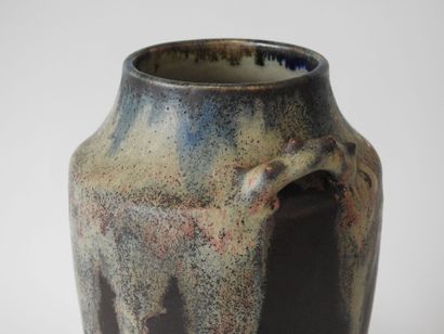 LABREC
Vase à épaulement e grès flammé à...