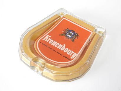 ADVERTISING ART
Moulded and pressed glass...