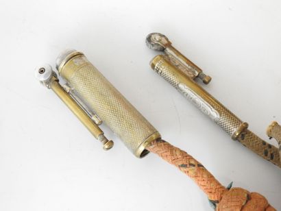 Lighters
Two tinder lighters
Wear and te...
