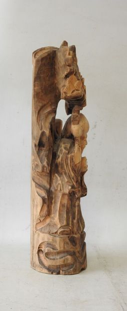 CHINA
Direct-cut sculpture in natural wood...