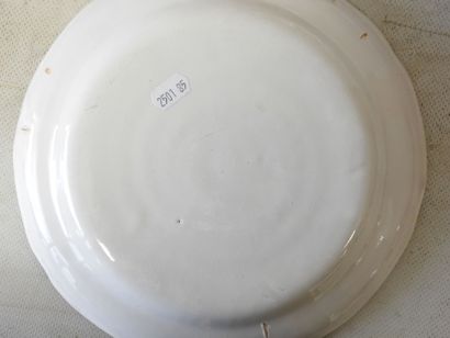 Suite of 10 Eastern earthenware plates with...