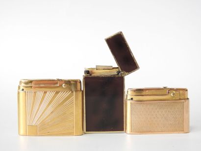 Briquetophilie
Meeting of 3 lighters including...
