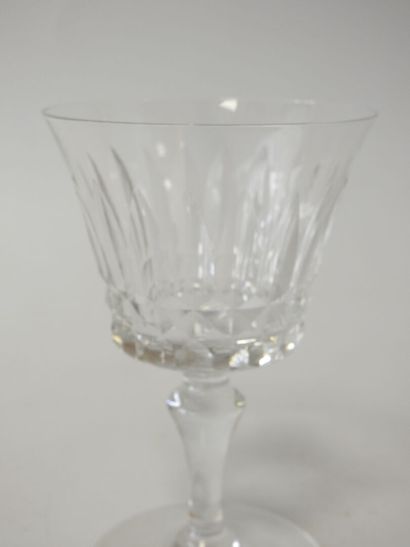 BACCARAT
Suite de 12 verres en cristal modèle...