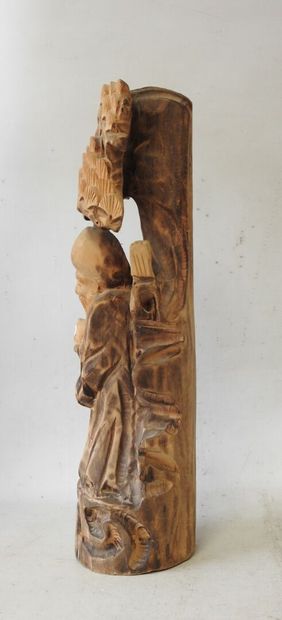 CHINA
Direct-cut sculpture in natural wood...