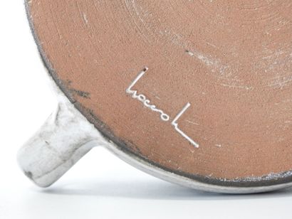 VALLAURIS
Bouillon couvert de forme circulaire,...