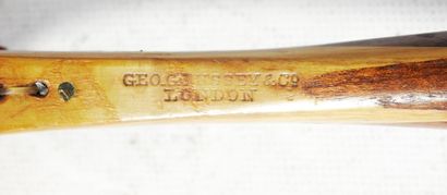 Georges GIBSON BUSSEY - London
Ancienne raquette...