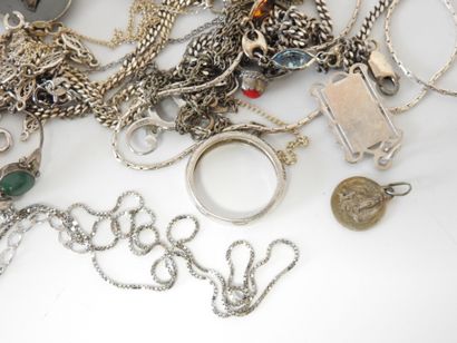 Lot en argent 925 comprenant : grelot ancien,...