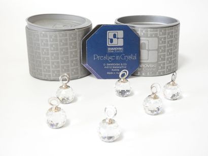 SWAROVSKI
Suite de 12 porte-noms de forme...