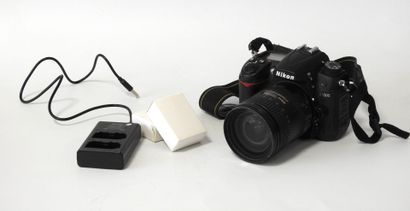 Appareil photo Nikon D7000 avec objectif...