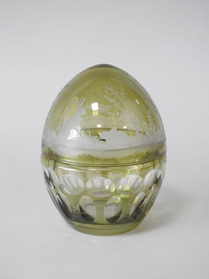 BOHEME
Egg candy box in double glass engraved...