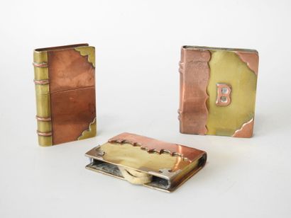 Briquetophilie - Trench work
Three book-shaped...