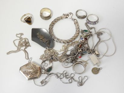 Lot en argent 925 comprenant : grelot ancien,...