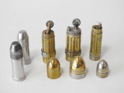 Briquetophilie
Five shell-shaped, hand-guilloched...