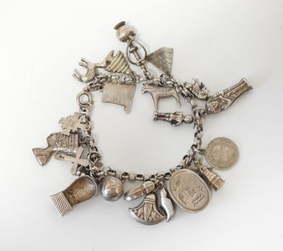 Bracelet en argent bas titre agrémenté d'une...
