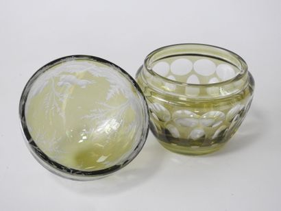 BOHEME
Egg candy box in double glass engraved...