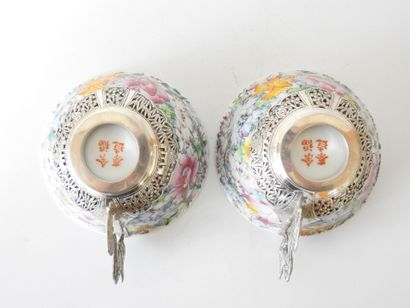 Travail étranger - Indochine ?
Paire de tasses...