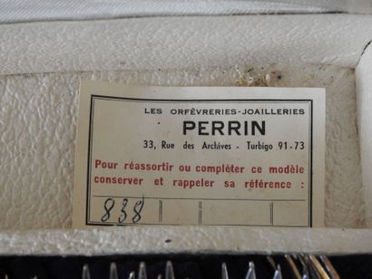 J. PERRIN
Art Deco style silver-plated silverware...