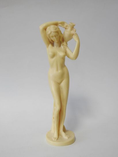 Travail moderne
Jeune femme nue à la cruche...