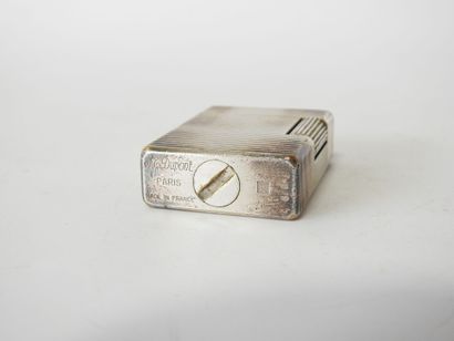 Briquetophilie
A ST Dupont lighter in silver-plated...