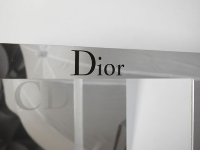 Christian DIOR
Rectangular display stand...