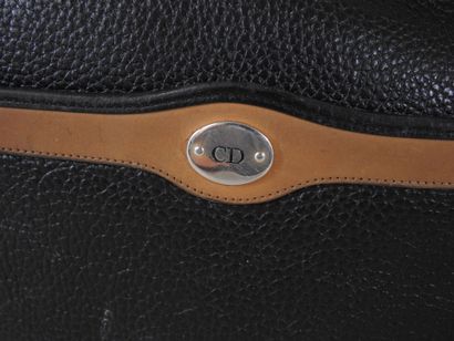 Christian DIOR - Paris
Sac à main porté épaule...