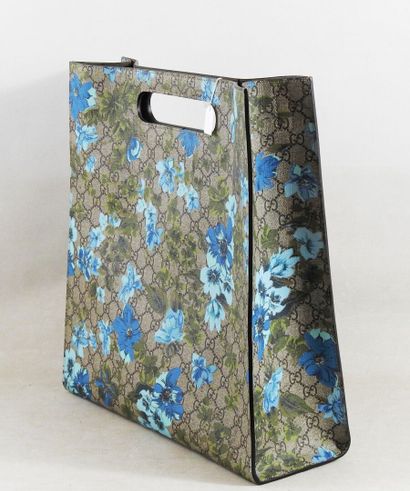 GUCCI - Limited Edition
GG supreme