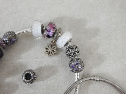 PANDORA
Silver-plated metal bracelet with...