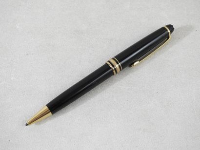 MONTBLANC
Meisterstuck