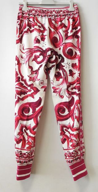 DOLCE & GABBANA
Rayon and elastane jogging...