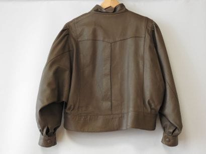 Yves SAINT-LAURENT
Blouson trois quart en...