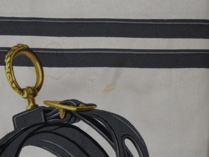 HERMES - Paris
Hand-rolled silk square 
