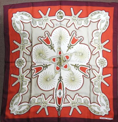 HERMES - Paris
Hand-rolled silk square model...